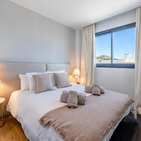 Luxury El Higueron West Апартаменты