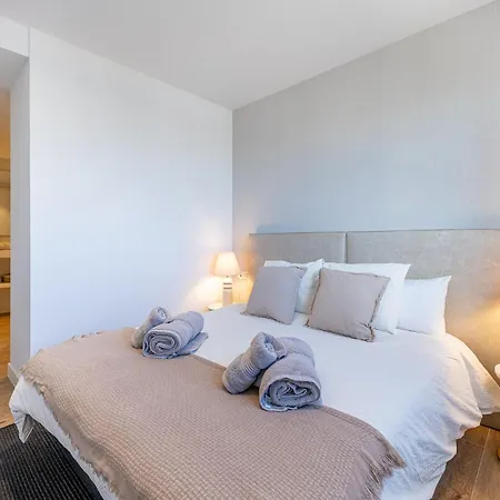 Апартаменты Luxury El Higueron West *